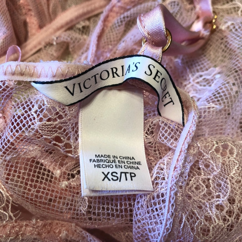 VINTAGE VICTORIAS SECRET SLIP - Picture 7 of 7